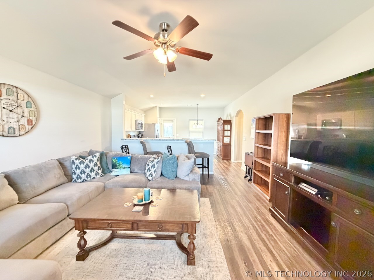 2725 E Quincy Street Property Photo 6