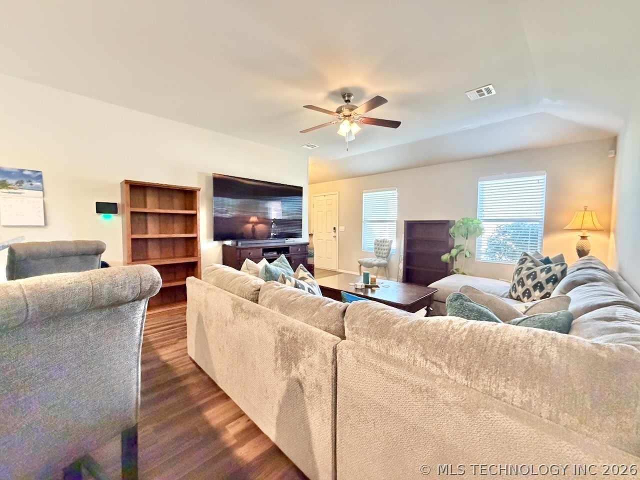 2725 E Quincy Street Property Photo 9