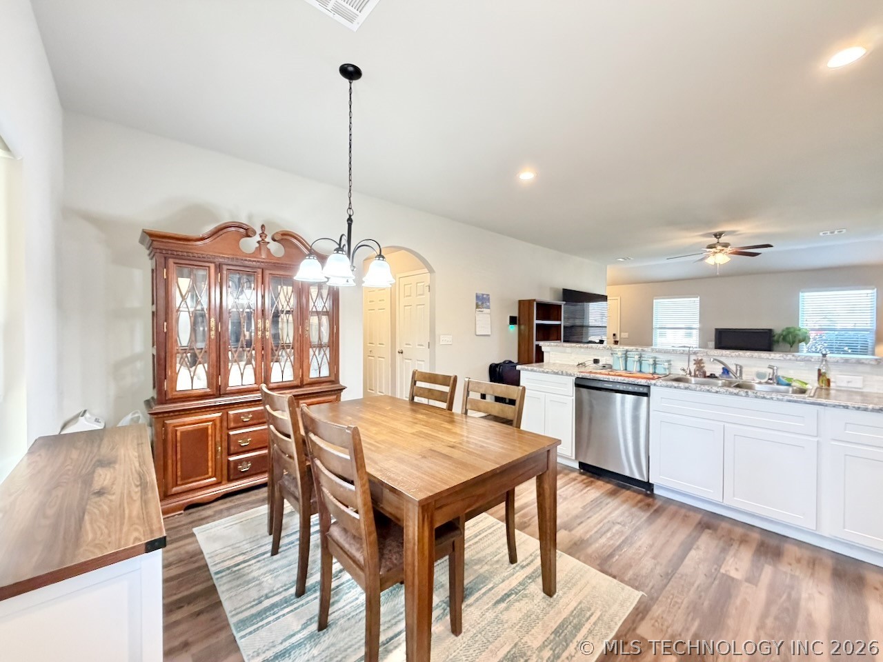 2725 E Quincy Street Property Photo 13