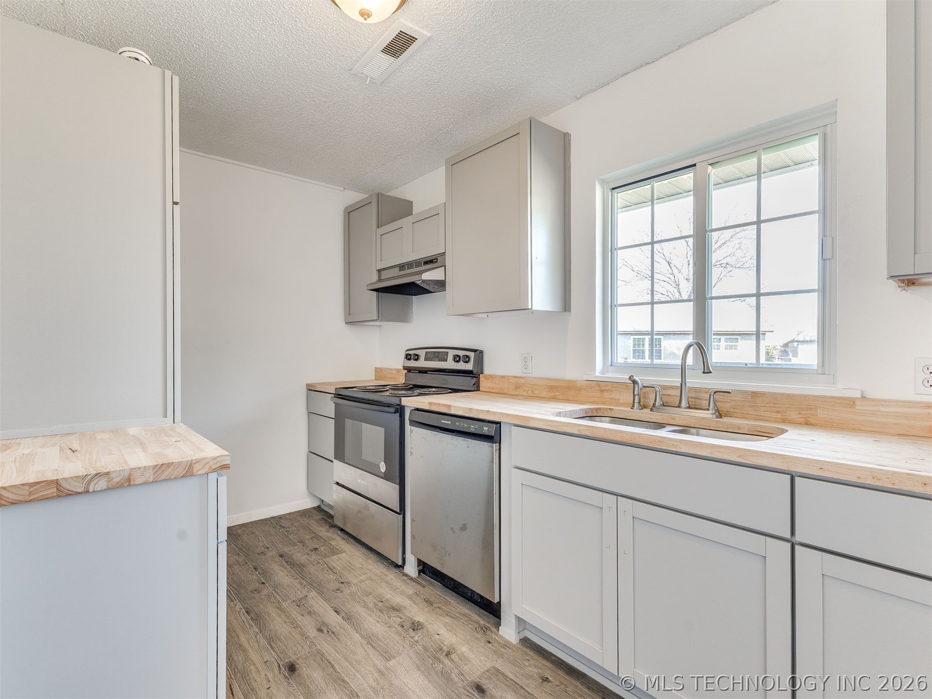 9123 E 48th Street Property Photo 12