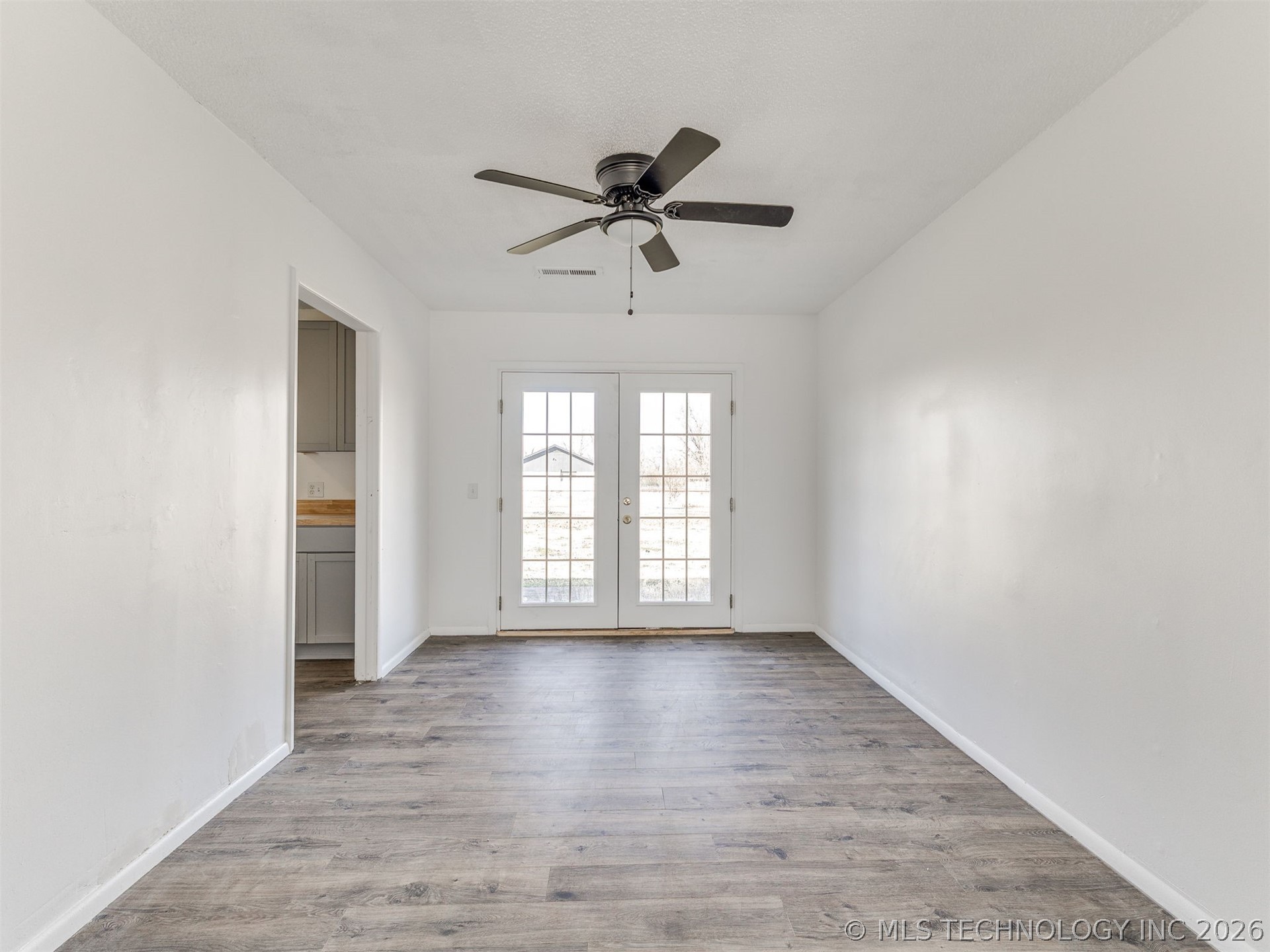 9123 E 48th Street Property Photo 15