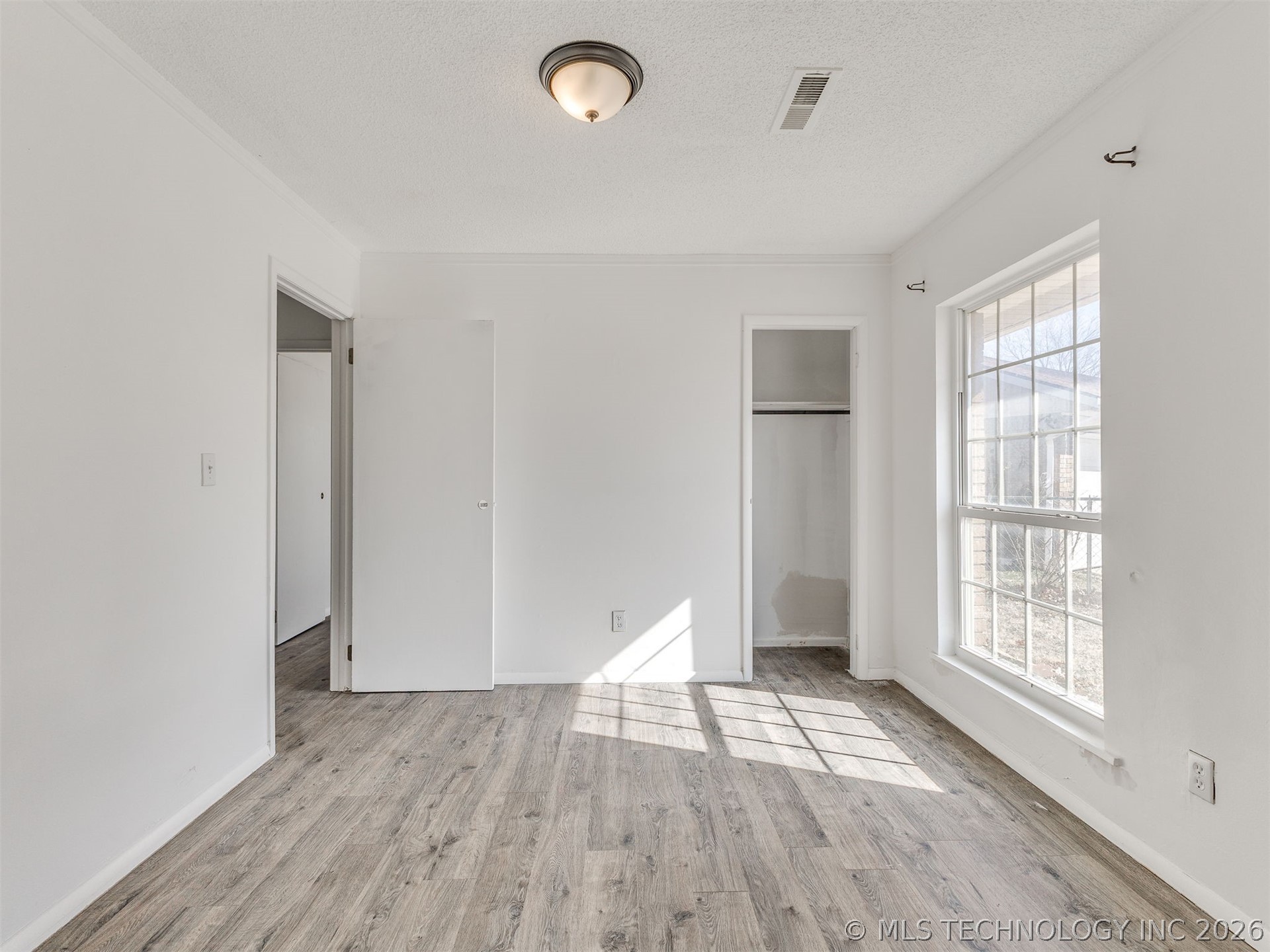 9123 E 48th Street Property Photo 16