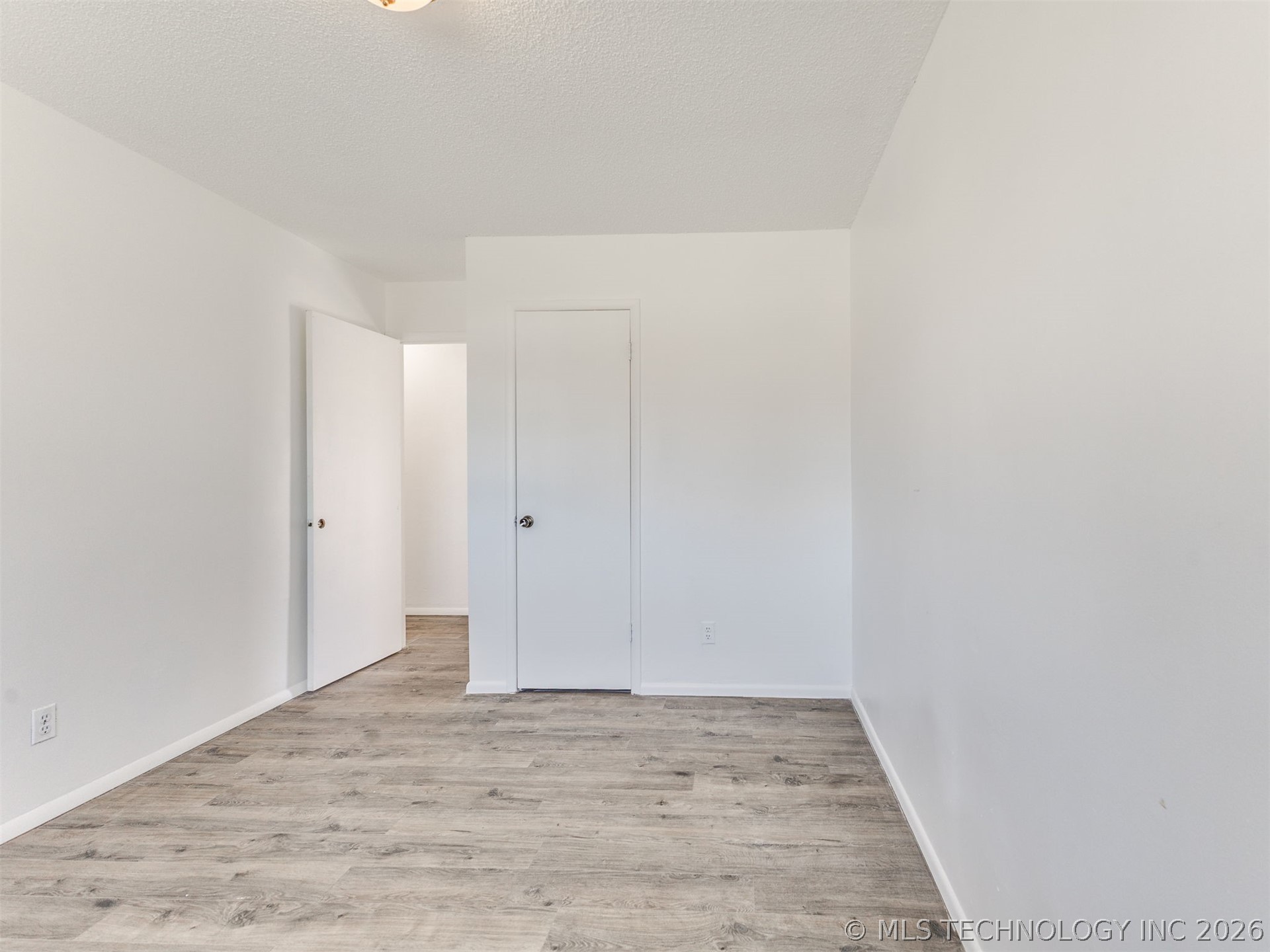 9123 E 48th Street Property Photo 19