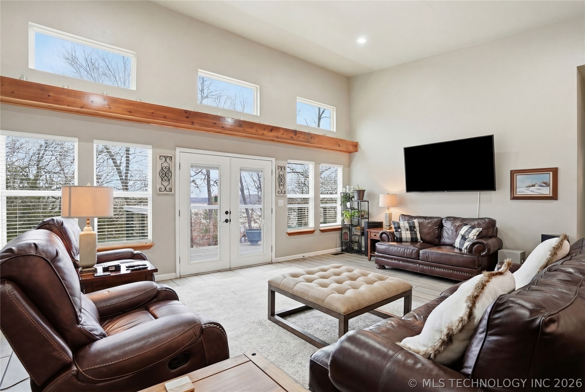 2804 W Ridgeway Lane Property Photo 8