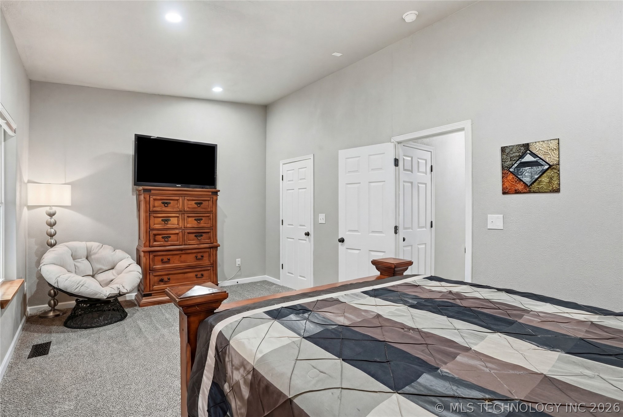 2804 W Ridgeway Lane Property Photo 52
