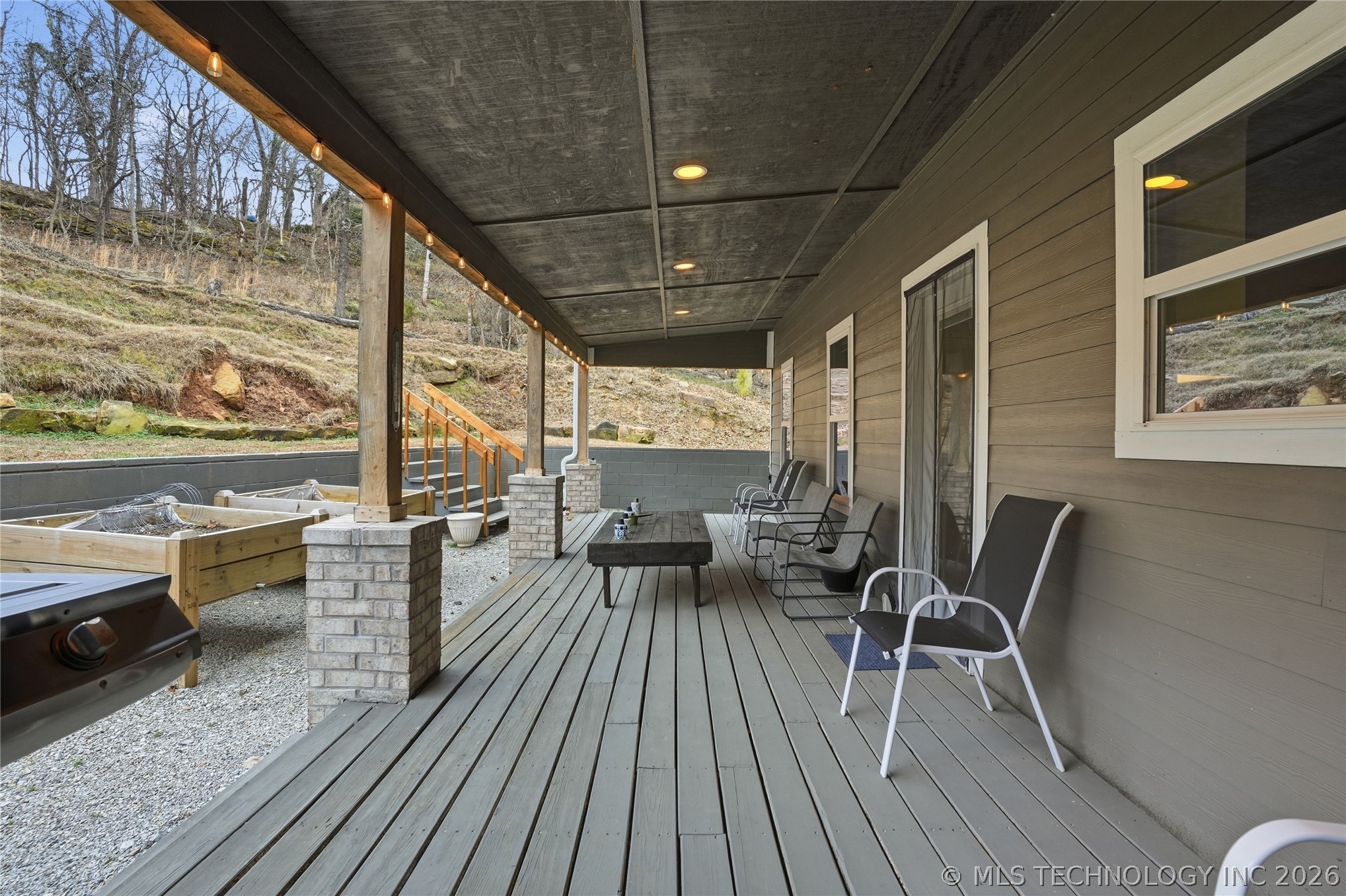 2804 W Ridgeway Lane Property Photo 64