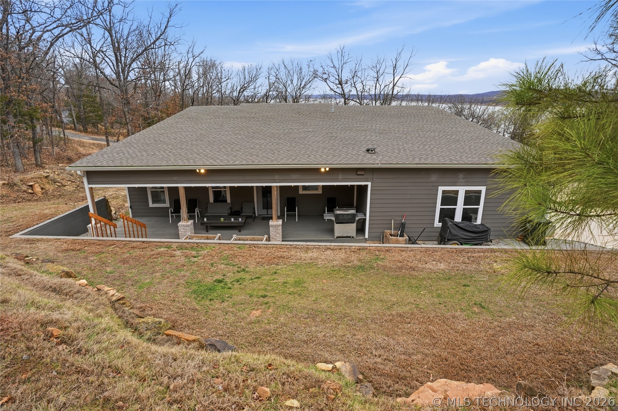 2804 W Ridgeway Lane Property Photo 73
