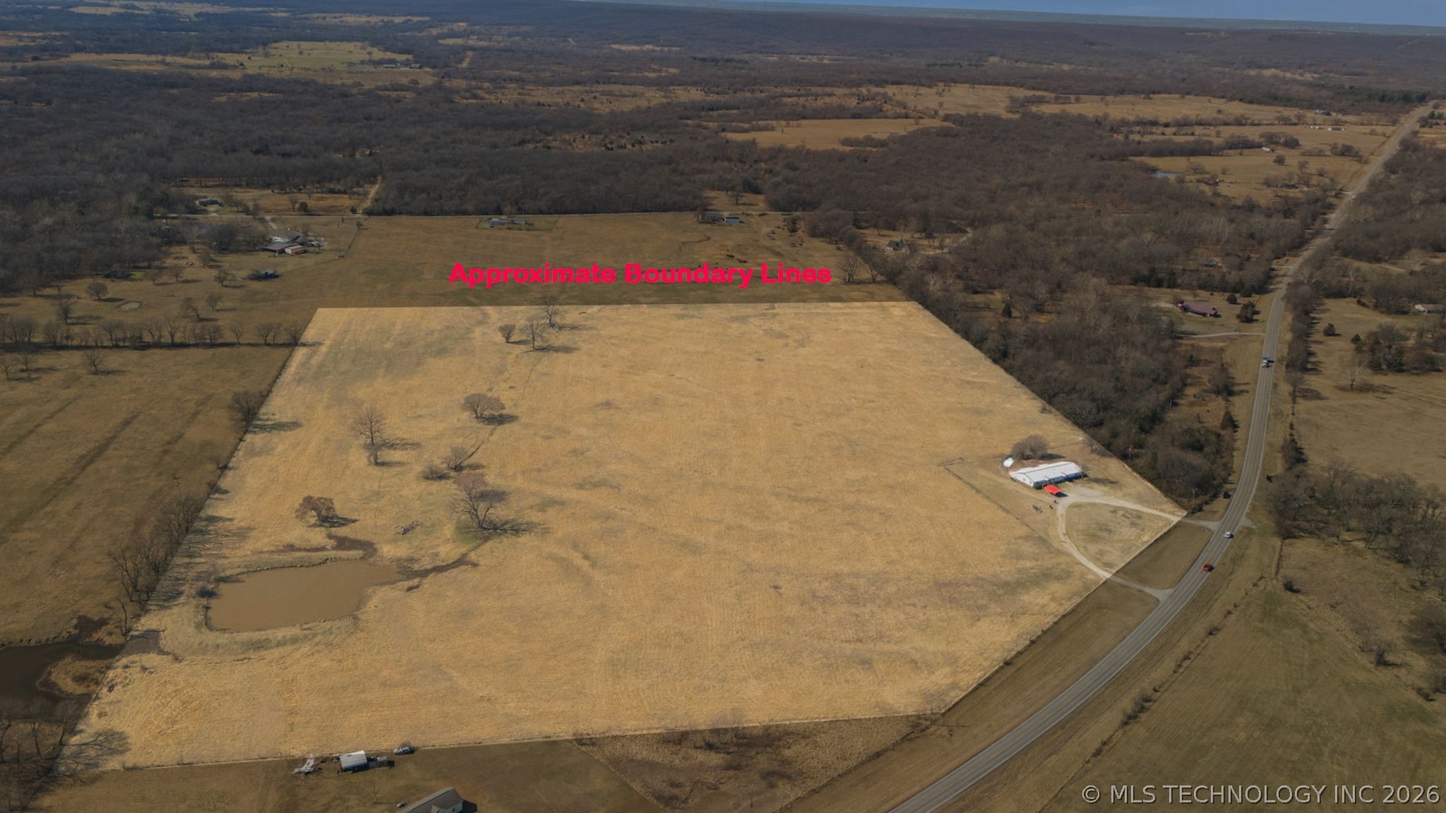 7691 N 64 Highway Property Photo 4