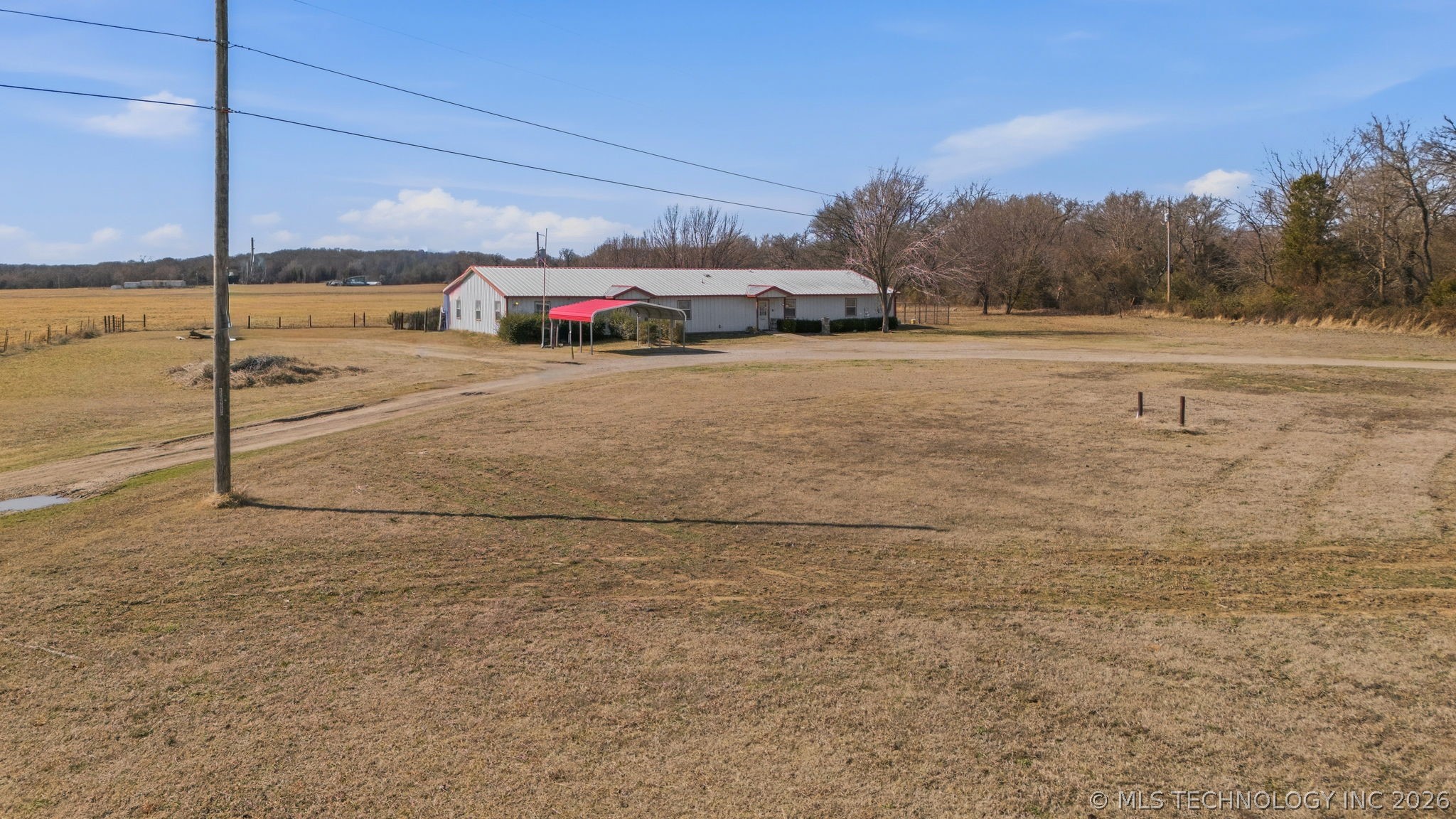 7691 N 64 Highway Property Photo 9