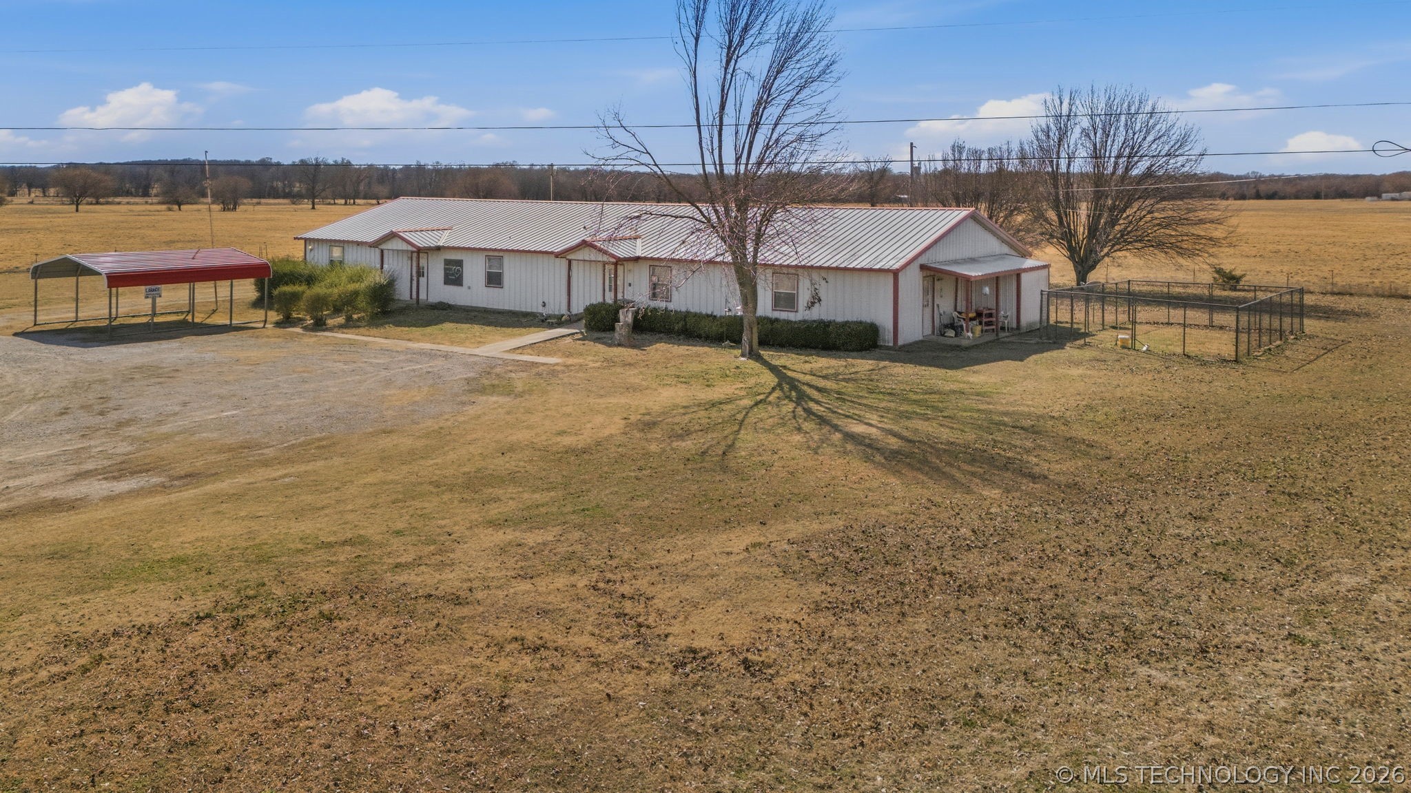 7691 N 64 Highway Property Photo 11