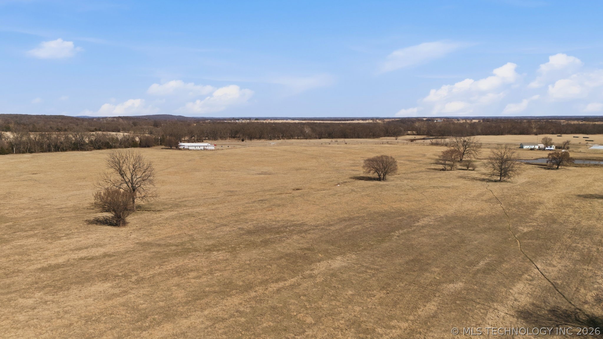7691 N 64 Highway Property Photo 13