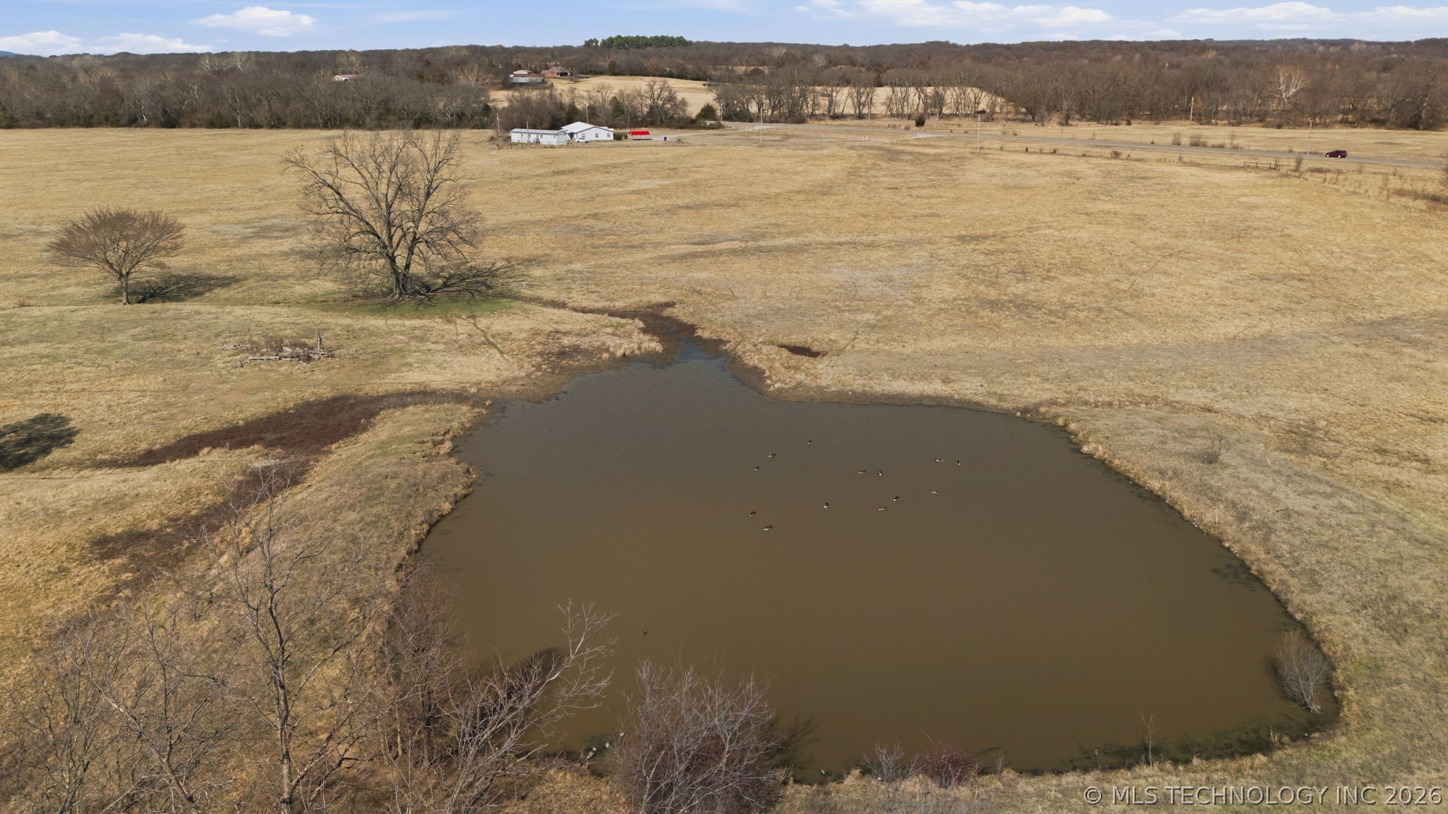 7691 N 64 Highway Property Photo 18