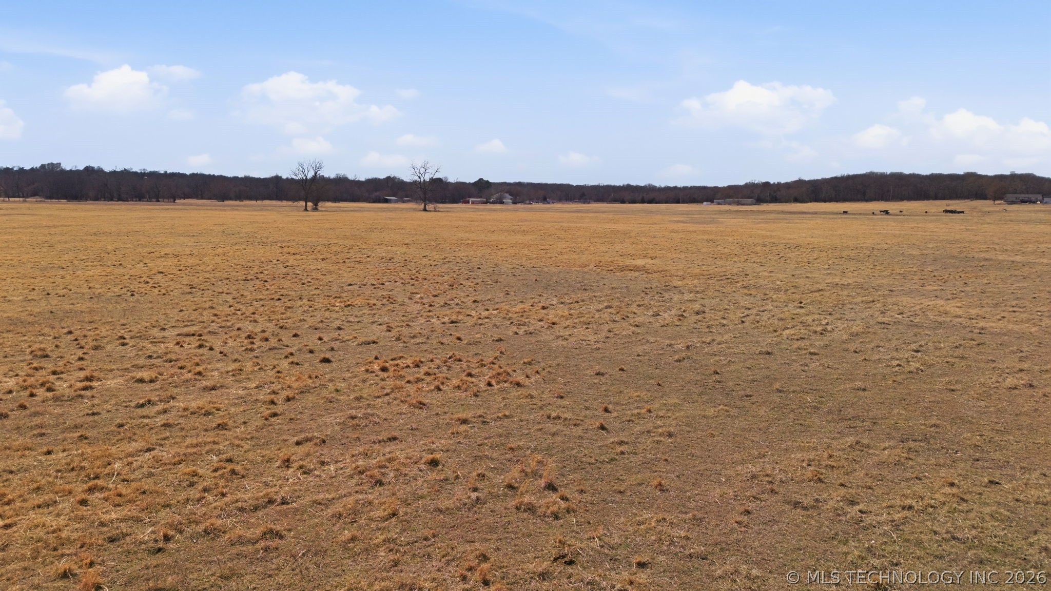 7691 N 64 Highway Property Photo 20