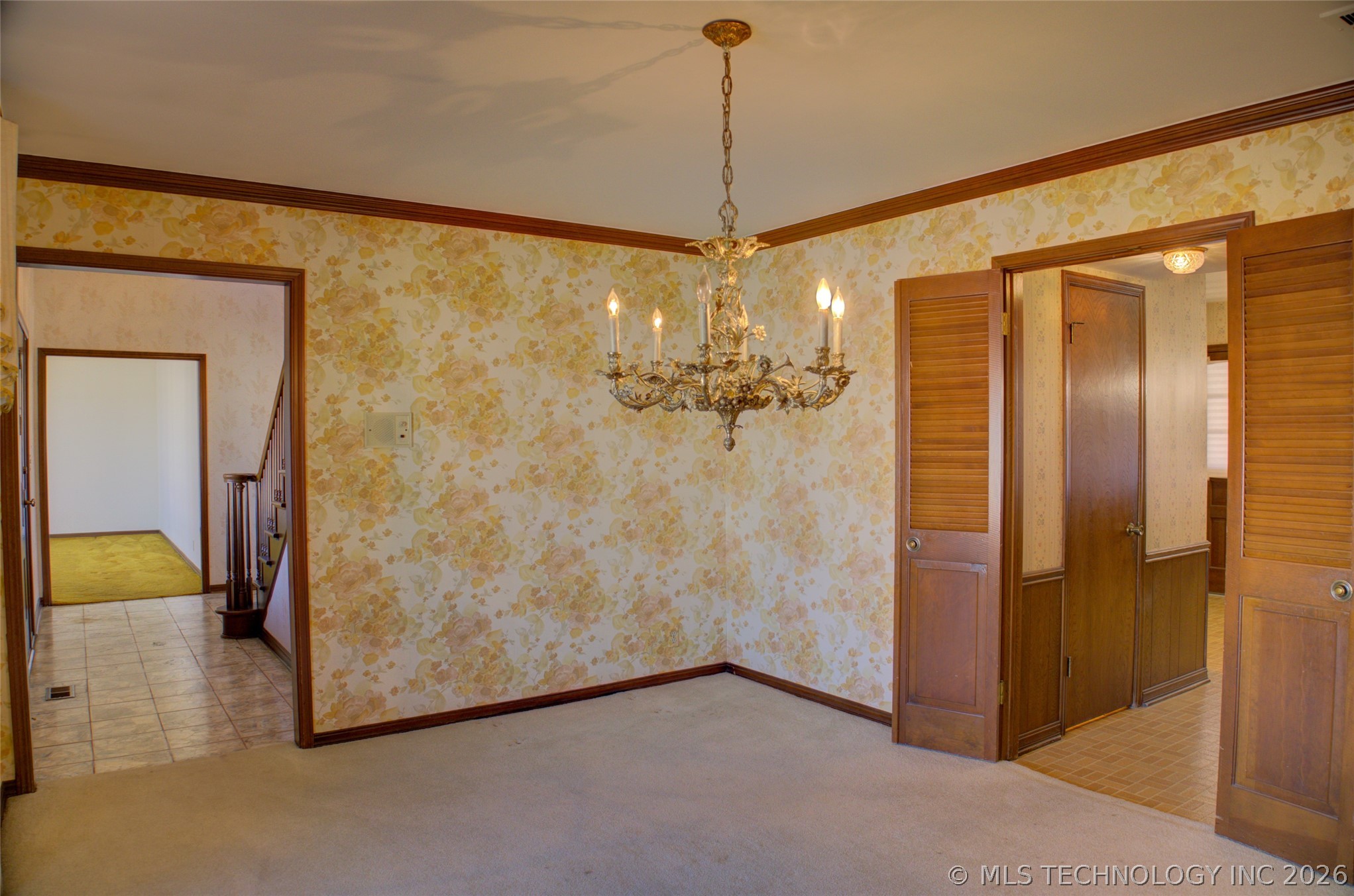2926 E 57th Place Property Photo 11
