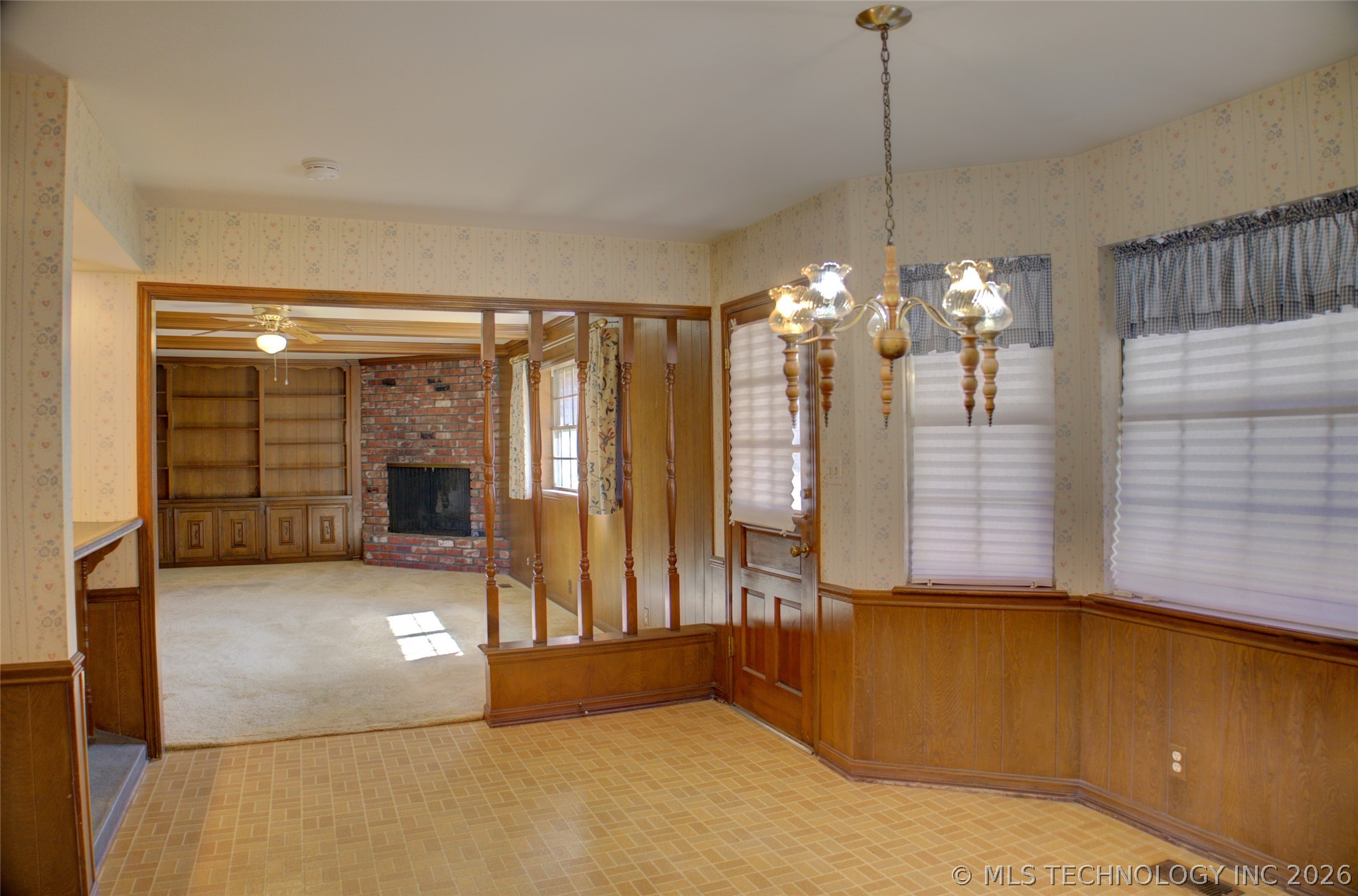 2926 E 57th Place Property Photo 23