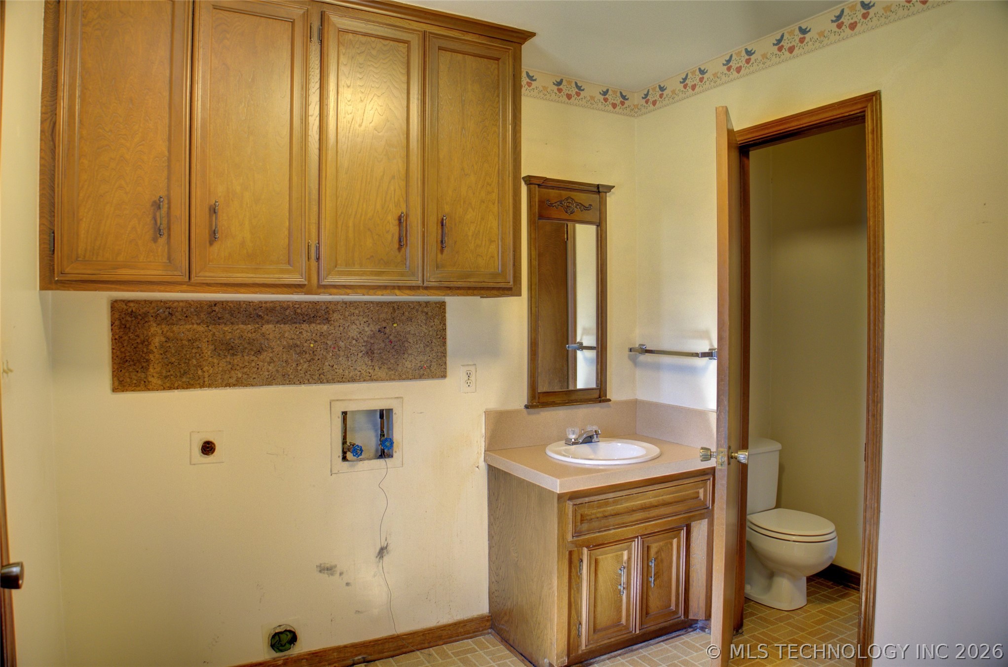 2926 E 57th Place Property Photo 31