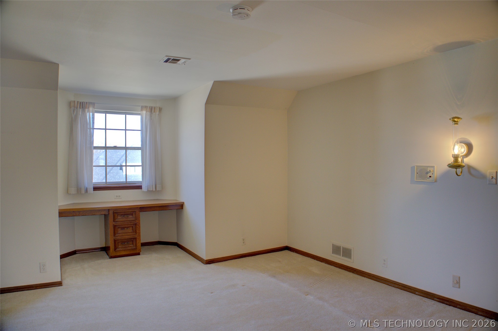 2926 E 57th Place Property Photo 57