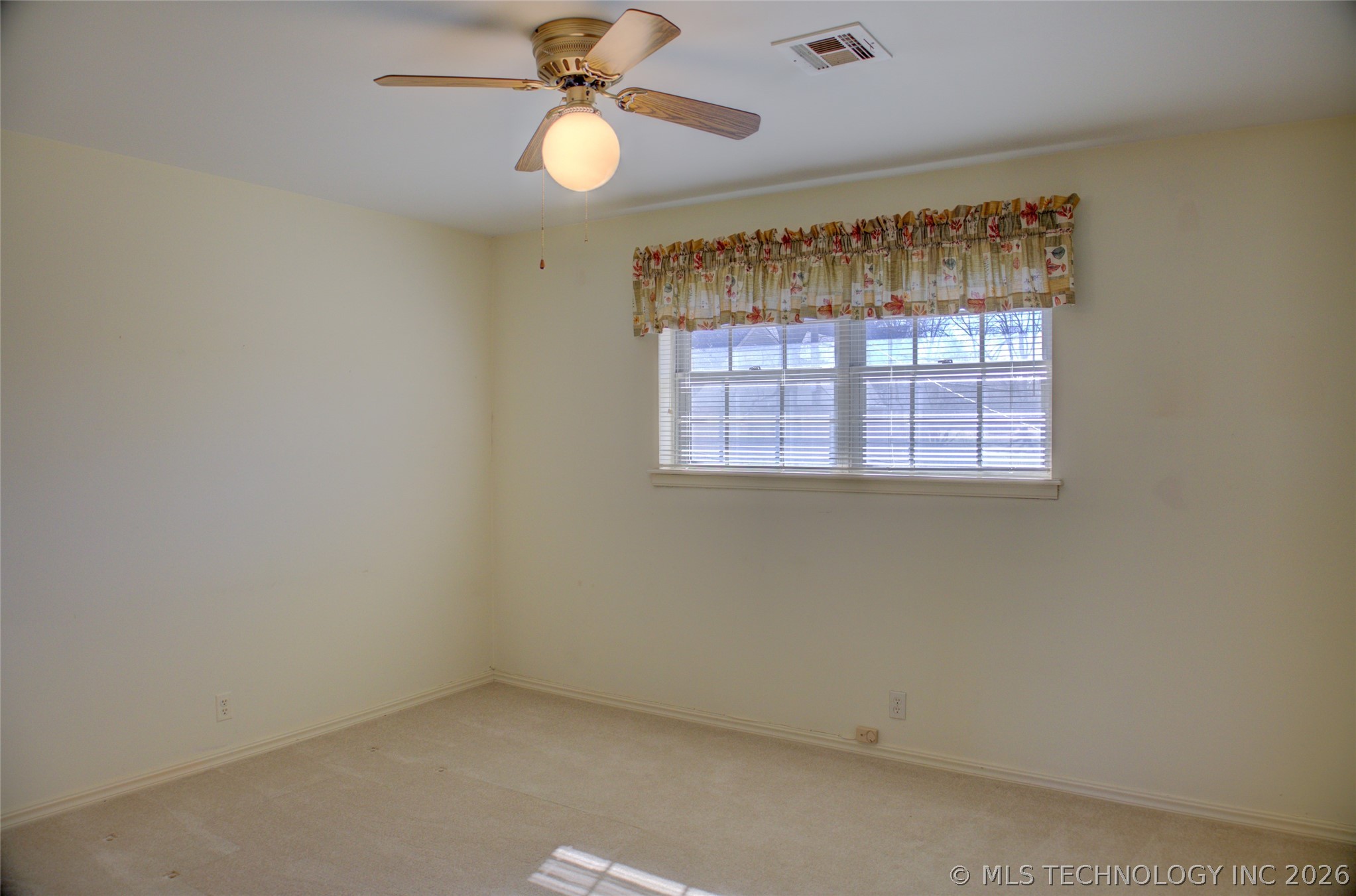 2926 E 57th Place Property Photo 58