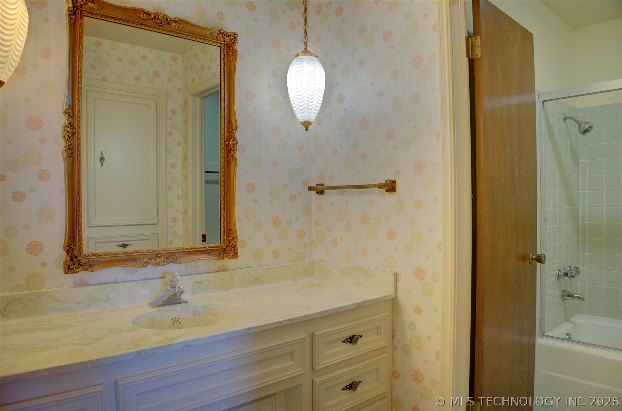 2926 E 57th Place Property Photo 61