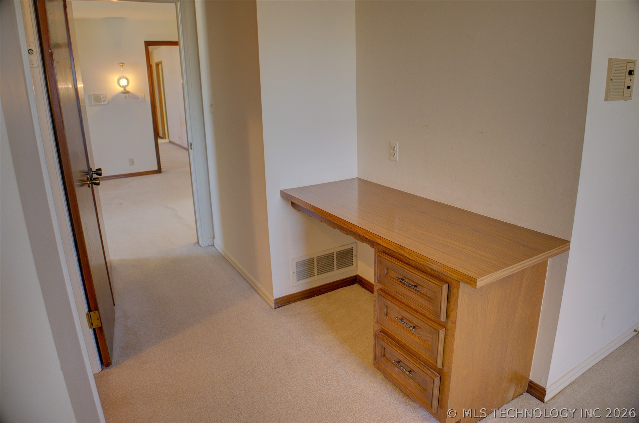 2926 E 57th Place Property Photo 66