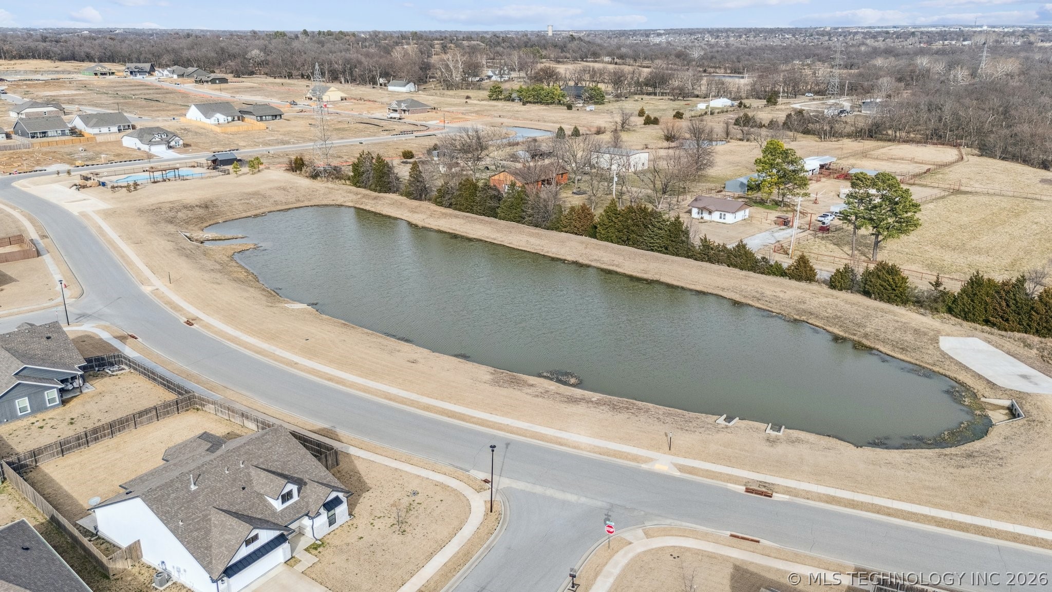 7408 E 87th Place N Property Photo 31