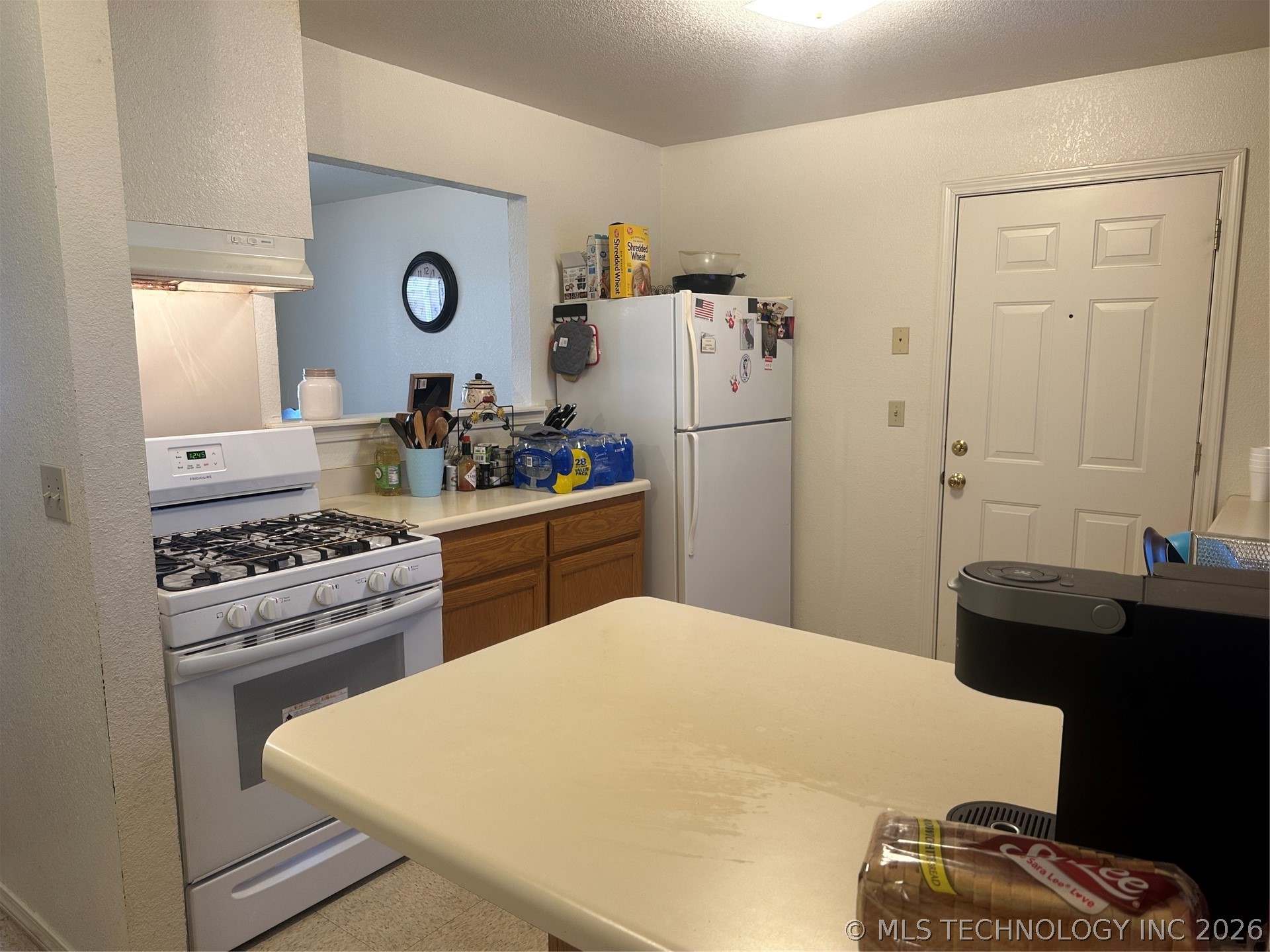 907 W Knisley Property Photo 18