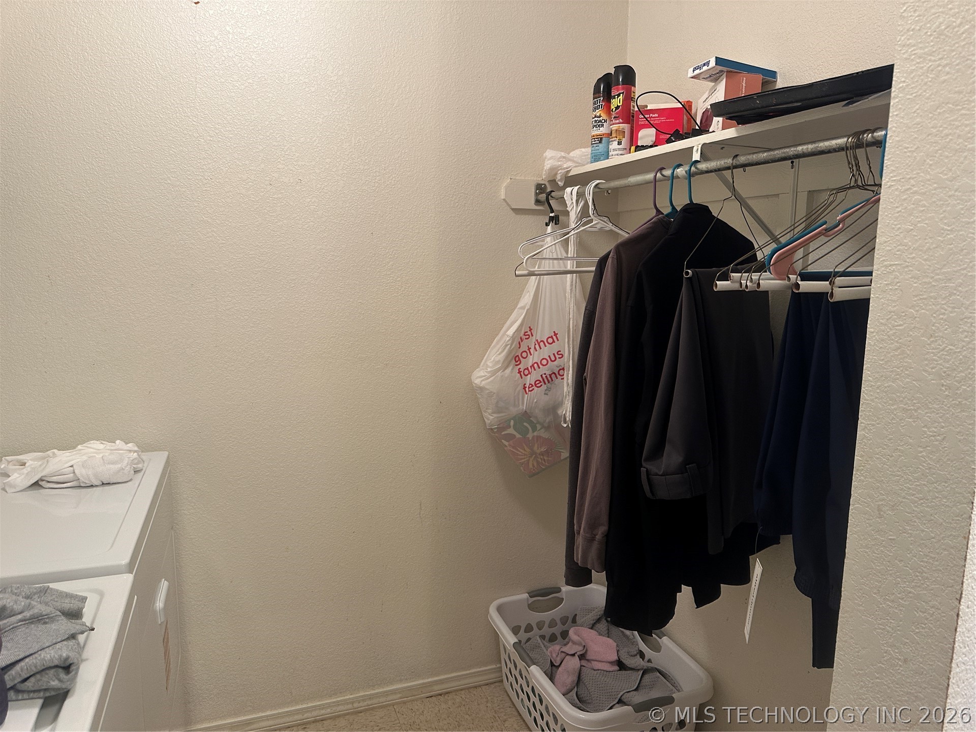 907 W Knisley Property Photo 20