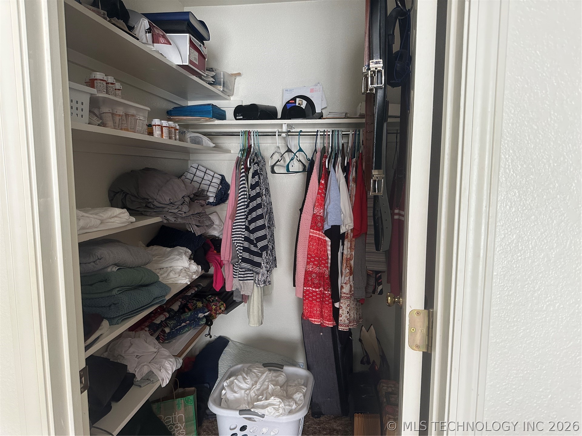 907 W Knisley Property Photo 24