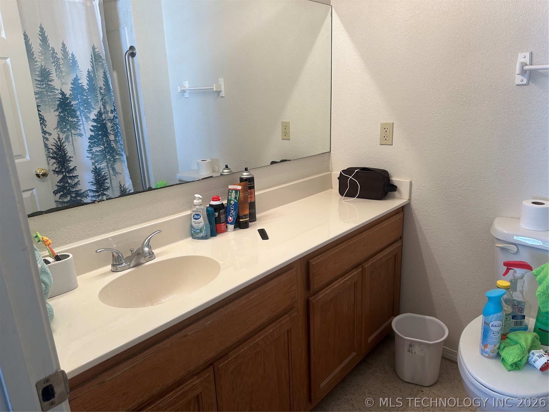 907 W Knisley Property Photo 27