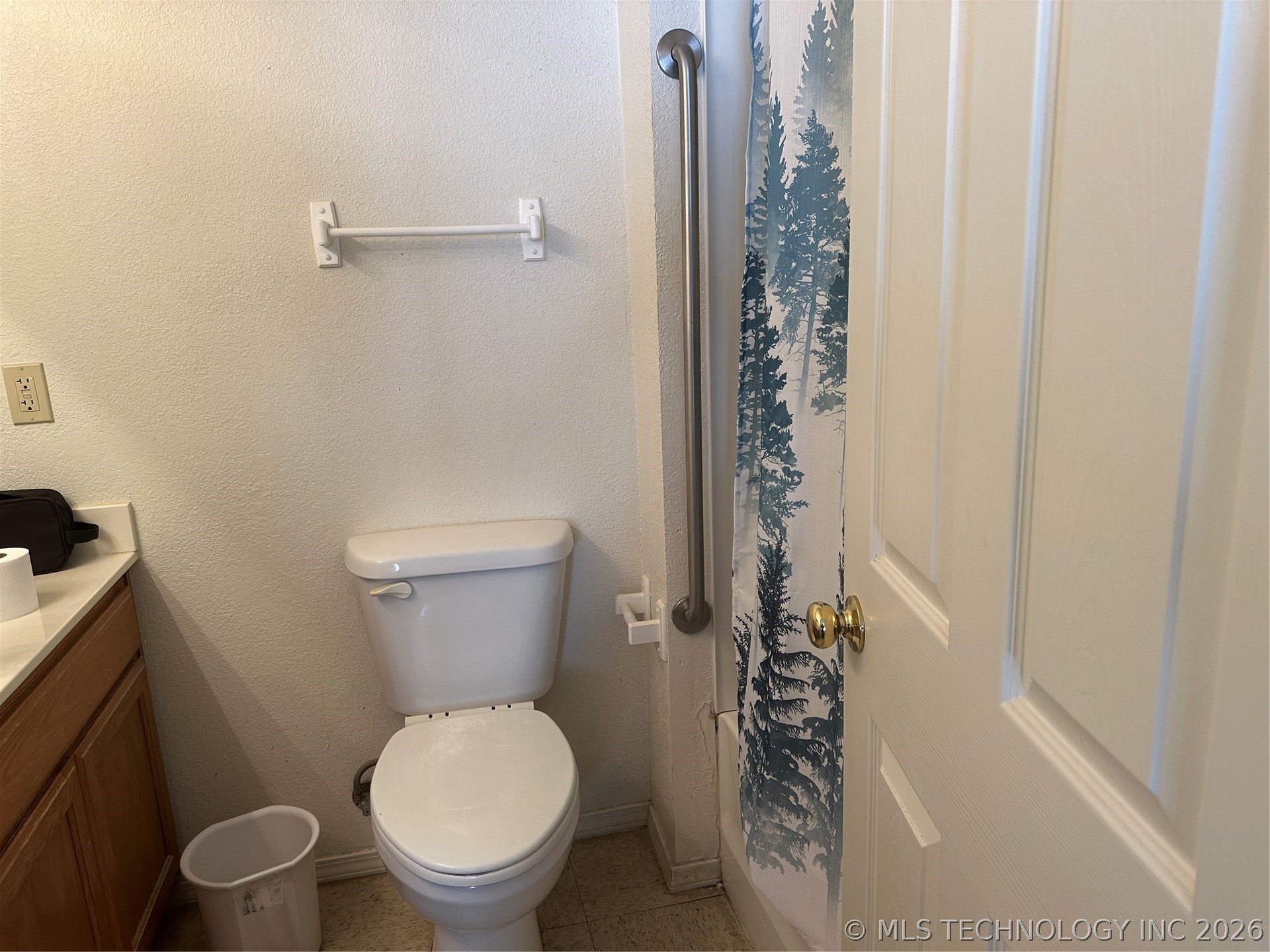 907 W Knisley Property Photo 28