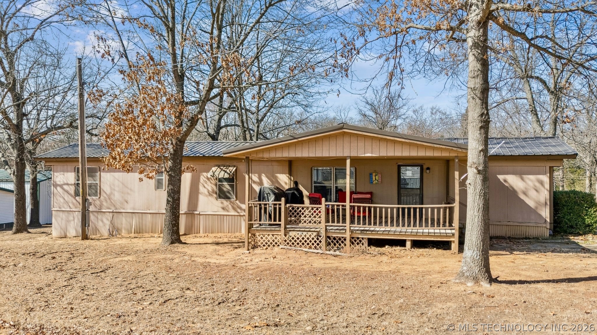 429572 E 1148 Road Property Photo 1