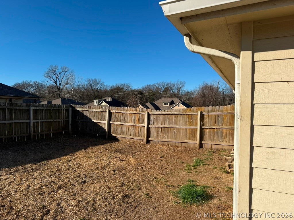 2318 W 33rd Street North Property Photo 5