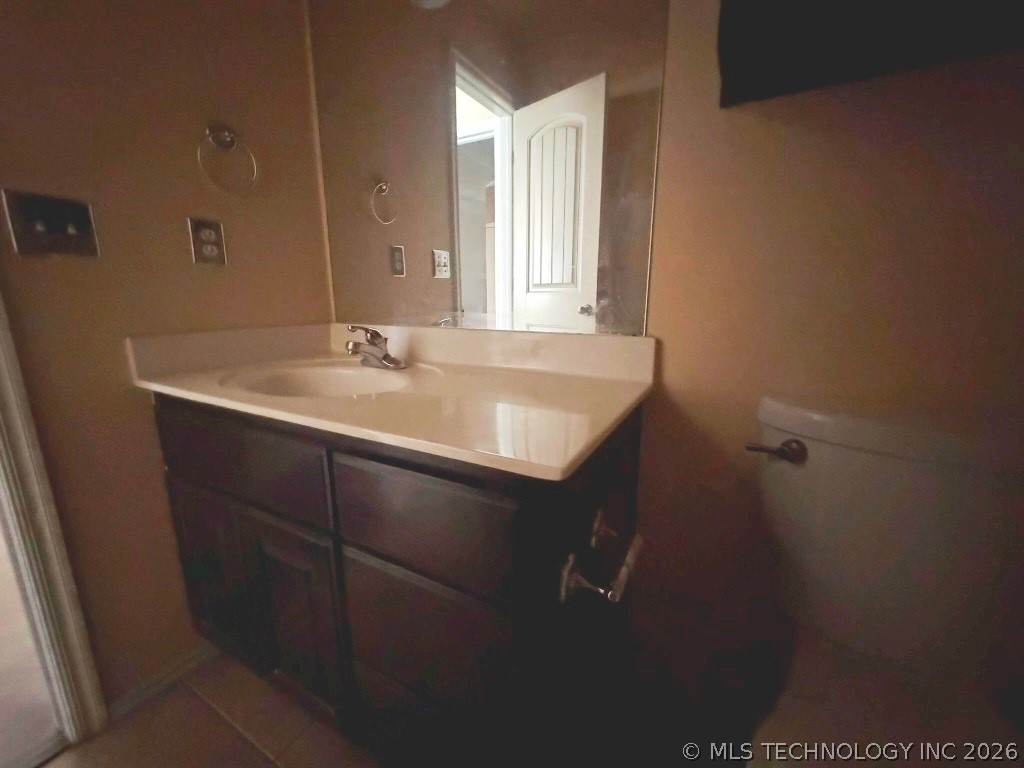 2318 W 33rd Street North Property Photo 9