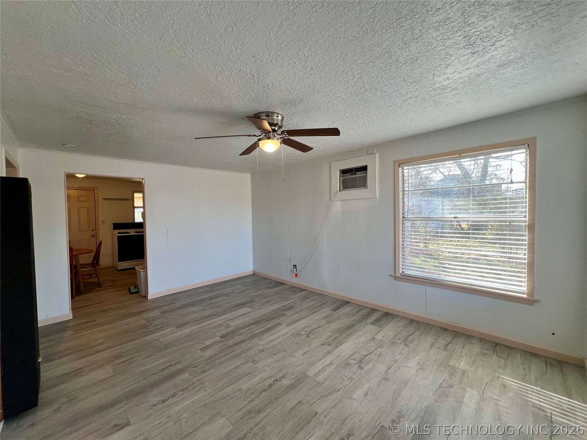 406 N Maytubby Street Property Photo 4