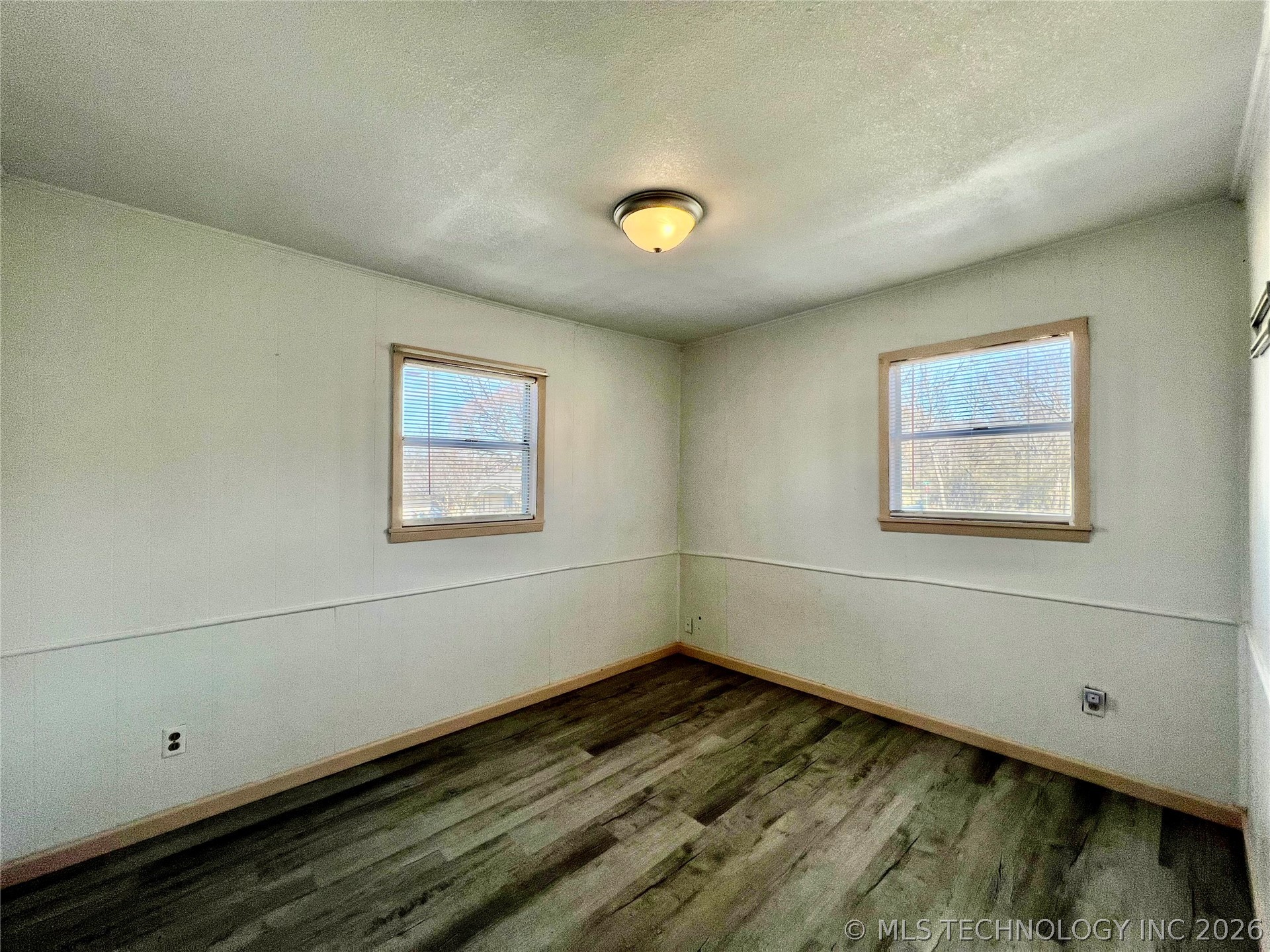 406 N Maytubby Street Property Photo 10