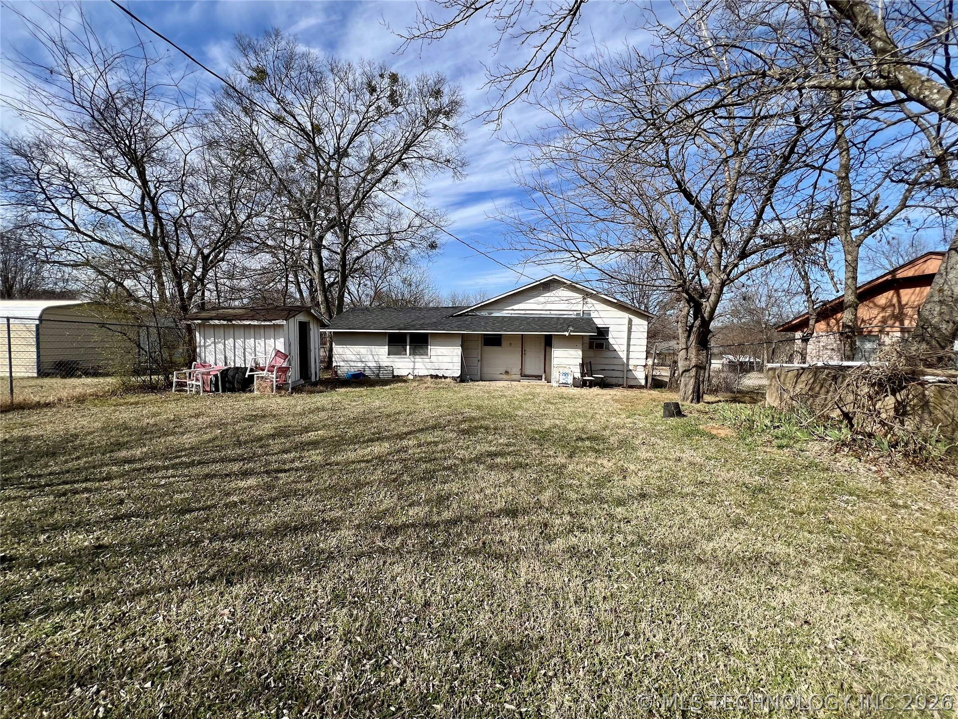 406 N Maytubby Street Property Photo 16