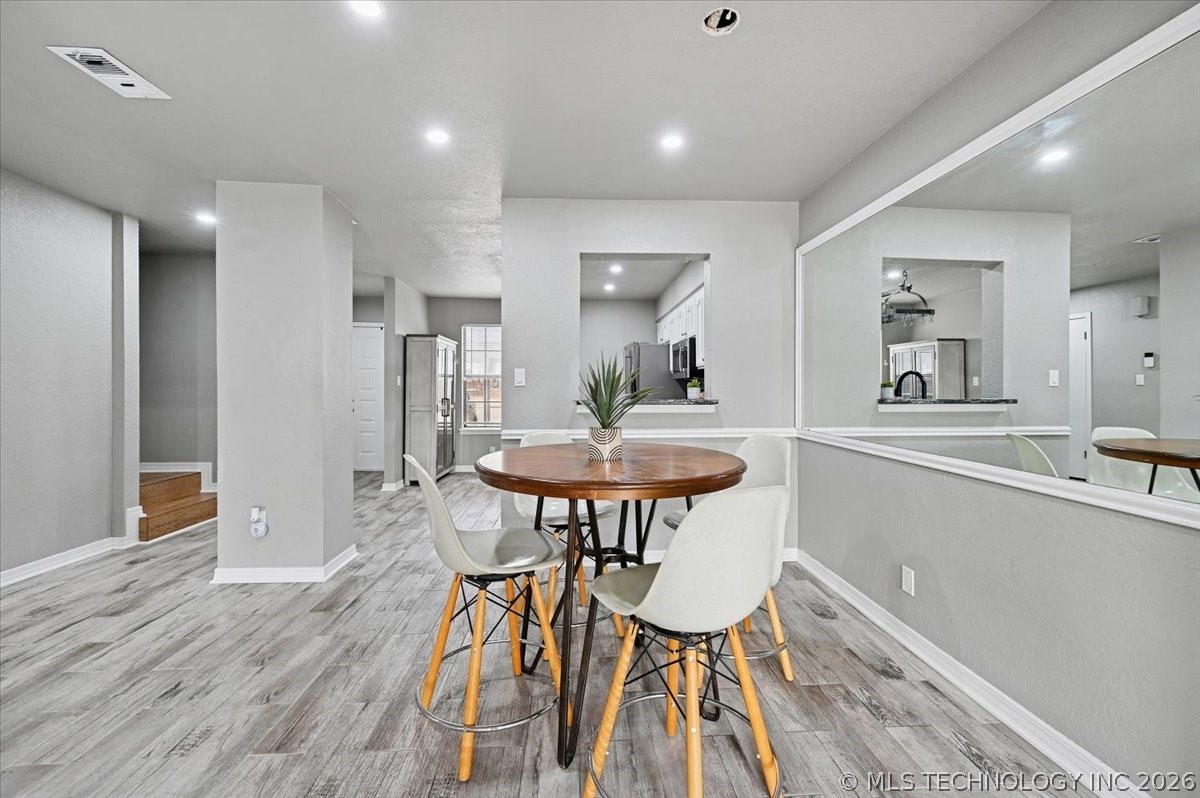 5519 S Atlanta Avenue 24 Property Photo 11