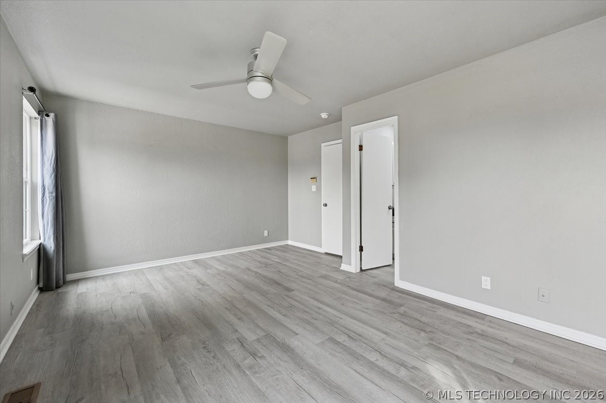 5519 S Atlanta Avenue 24 Property Photo 23