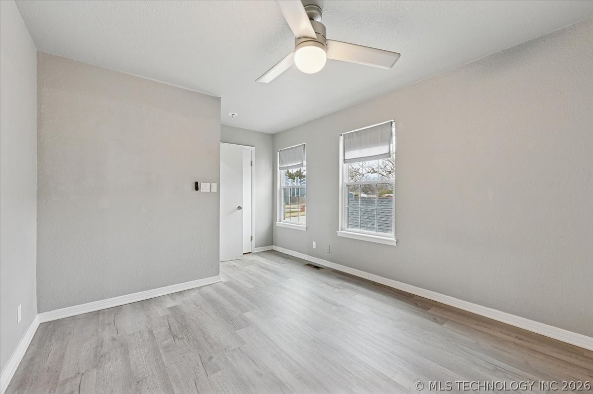 5519 S Atlanta Avenue 24 Property Photo 28