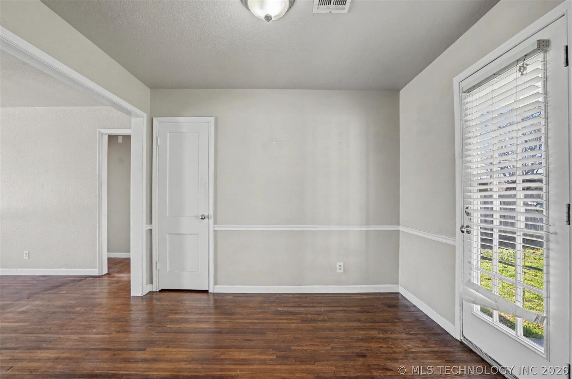 4950 S Cincinnati Avenue Property Photo 8