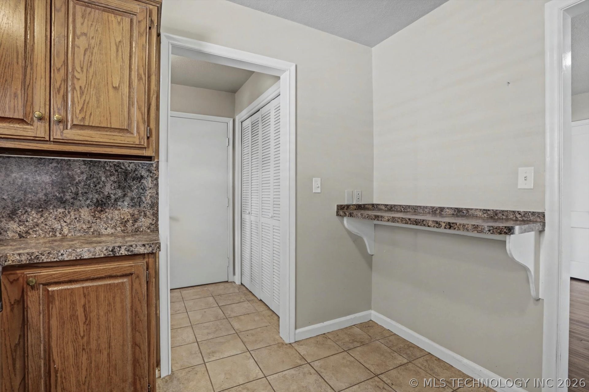 4950 S Cincinnati Avenue Property Photo 12