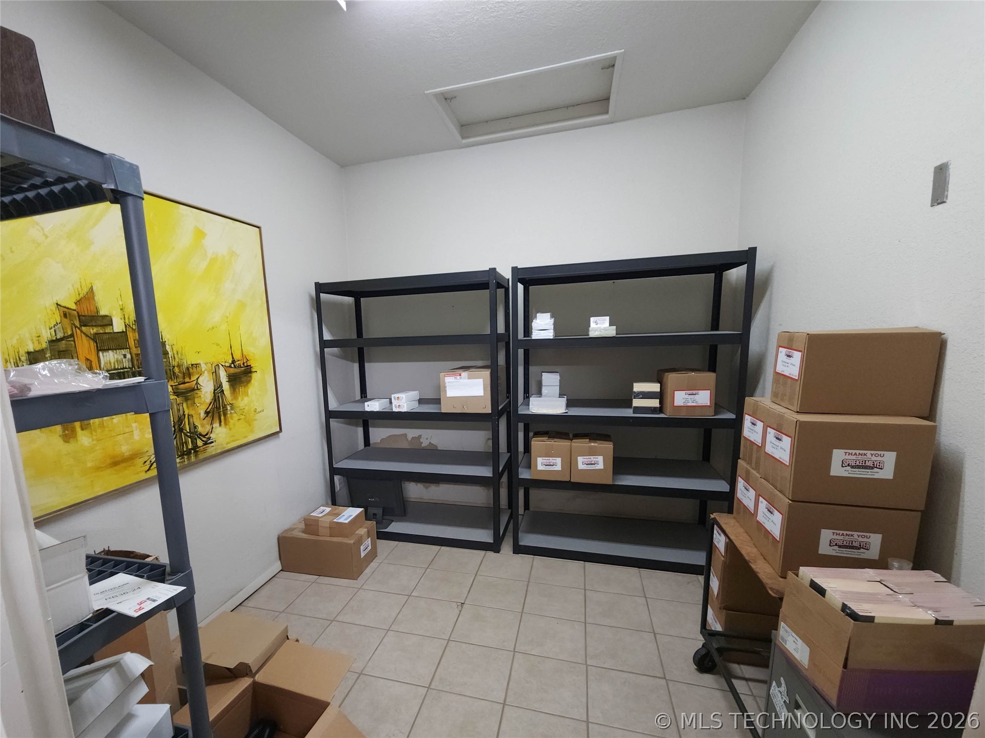 12 C Sw Property Photo 4