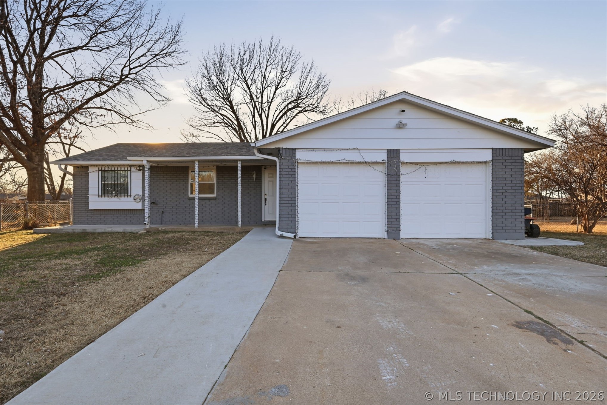 2206 S 131st East Avenue Property Photo 3
