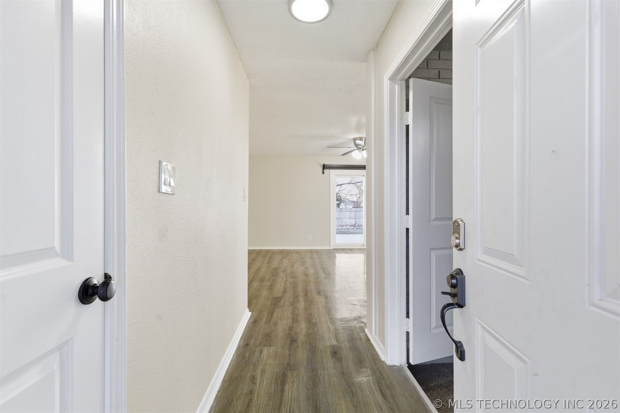 2206 S 131st East Avenue Property Photo 4