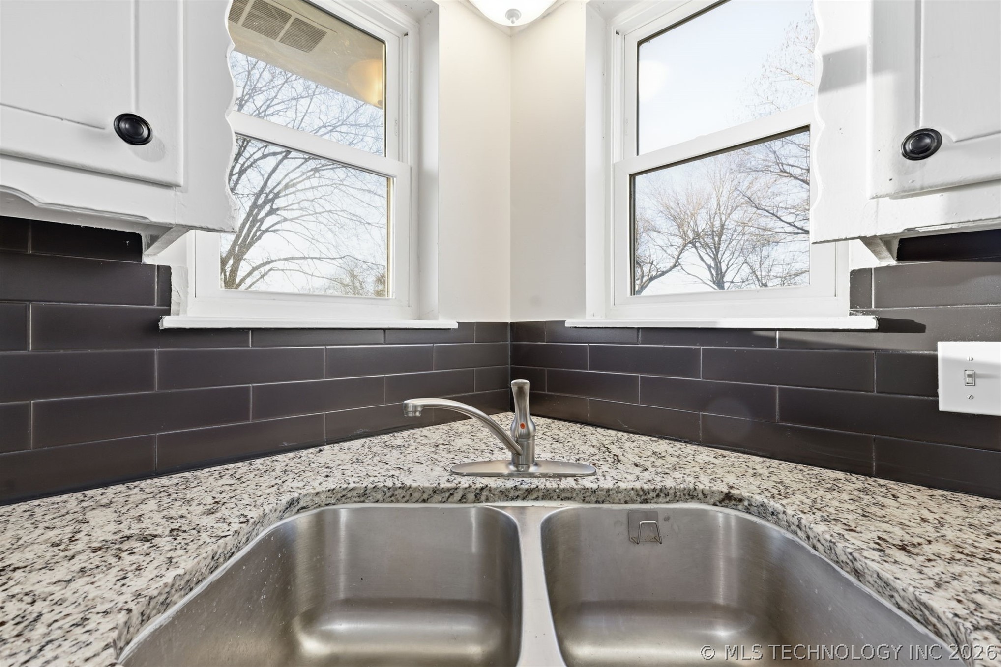 2206 S 131st East Avenue Property Photo 11
