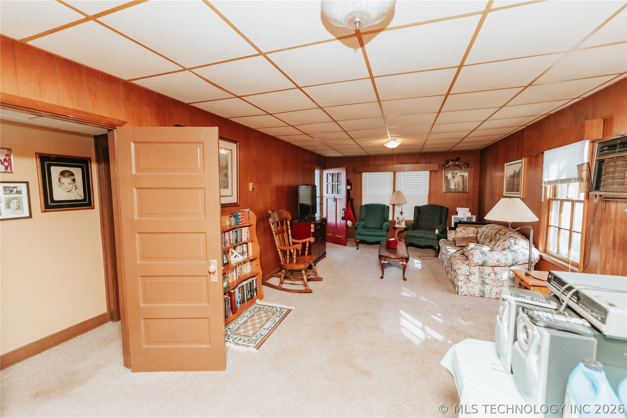 704 E Caddo Street Property Photo 6