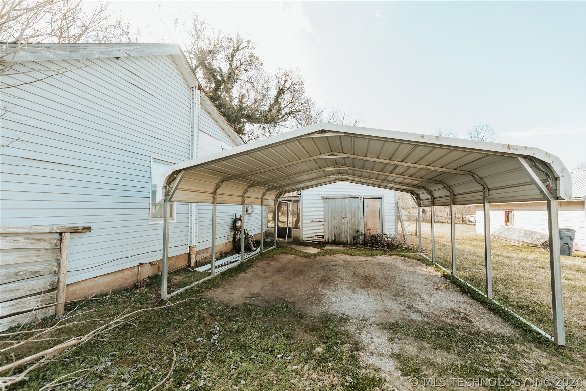 704 E Caddo Street Property Photo 13