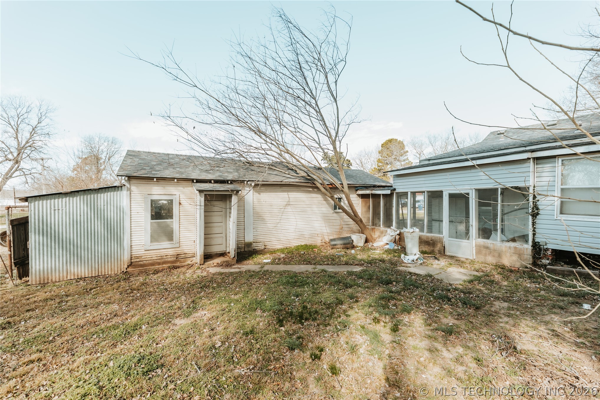 704 E Caddo Street Property Photo 16