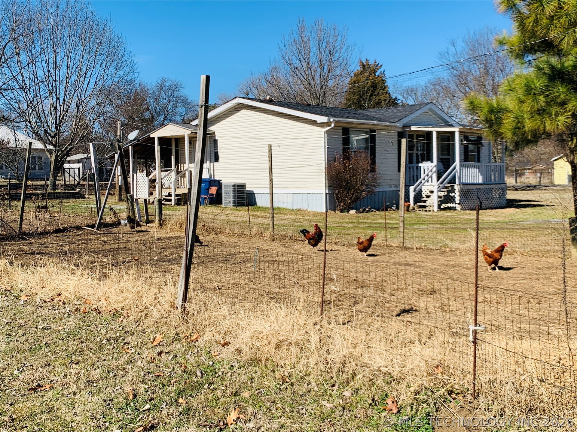301 S Long Property Photo 4