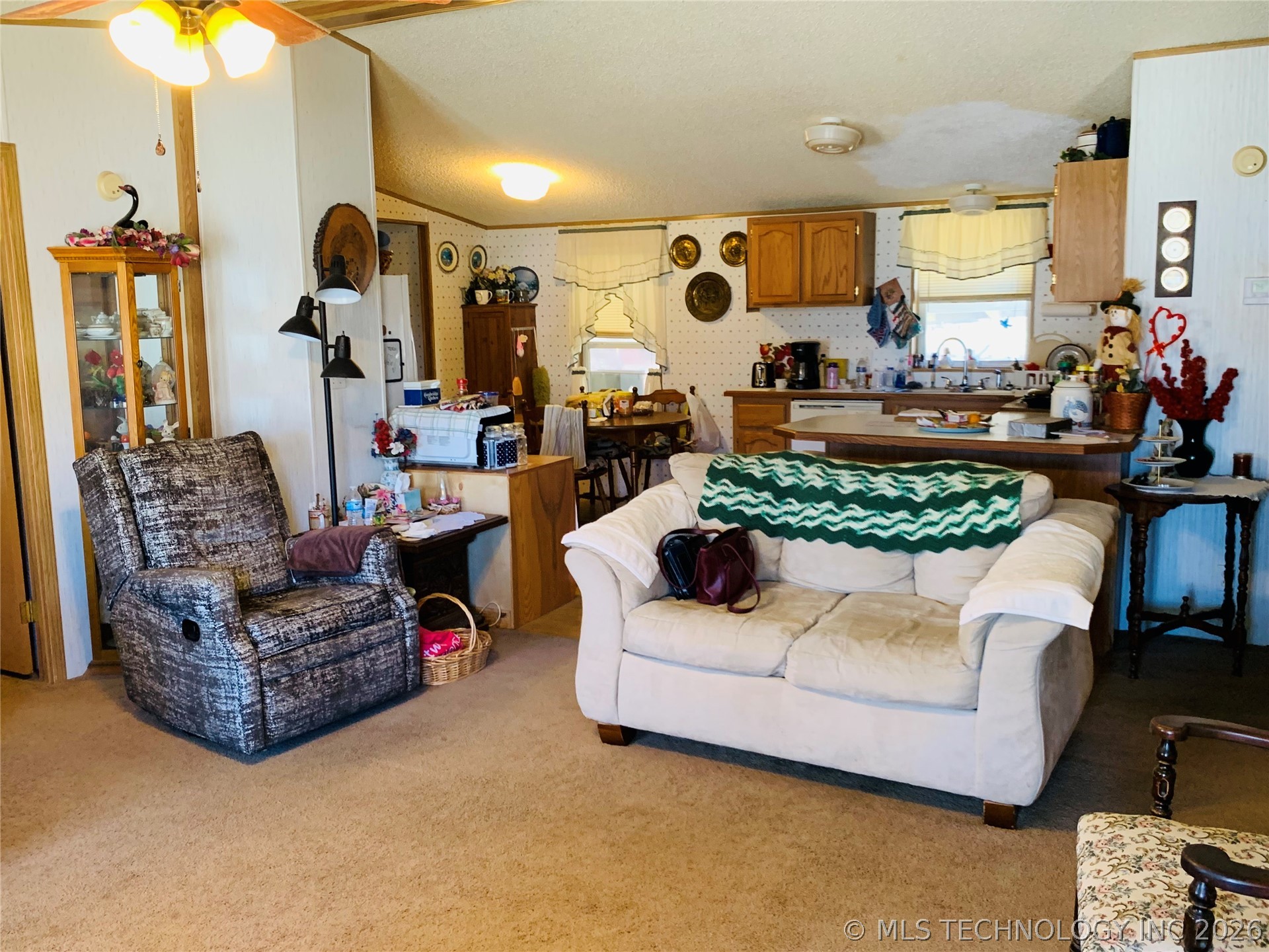 301 S Long Property Photo 14